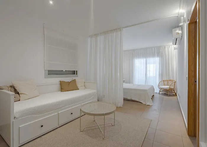 2bdr With Terrace In