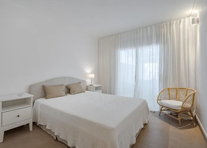 2bdr With Terrace In *