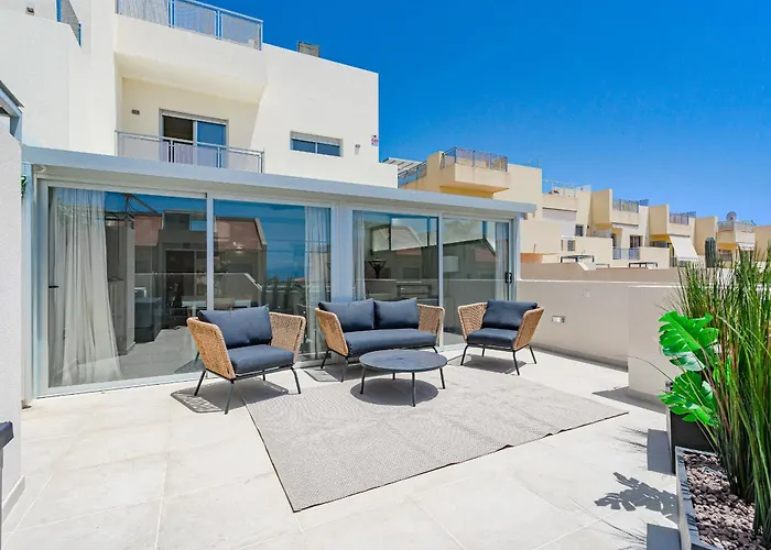 2bdr With Terrace In Lägenhet Puerto de Santiago (Tenerife)