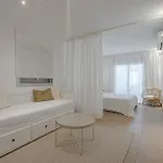 1bdr With Terrace In