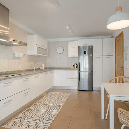 Daire 1bdr With Terrace In *